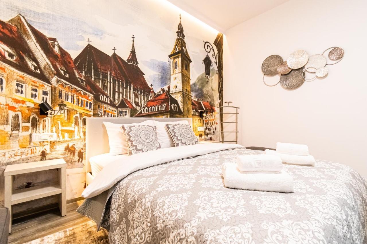 Okbrasov - Apartment & Studio In The Heart Of Old Town, Moments Away From The Black Church Exterior photo
