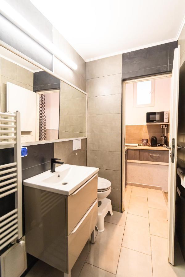 Okbrasov - Apartment & Studio In The Heart Of Old Town, Moments Away From The Black Church Exterior photo