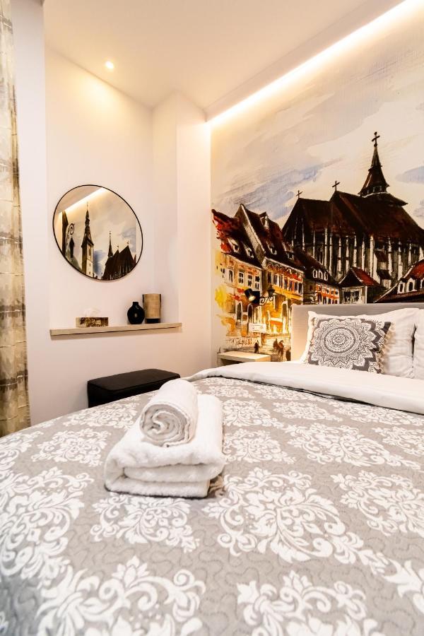Okbrasov - Apartment & Studio In The Heart Of Old Town, Moments Away From The Black Church Exterior photo